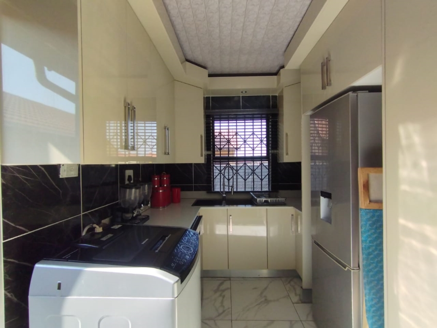 4 Bedroom Property for Sale in Tlhabane West North West